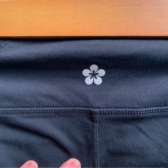 Tuff Athletics Black Athletic Leggings Size Small - Picture 3 of 9